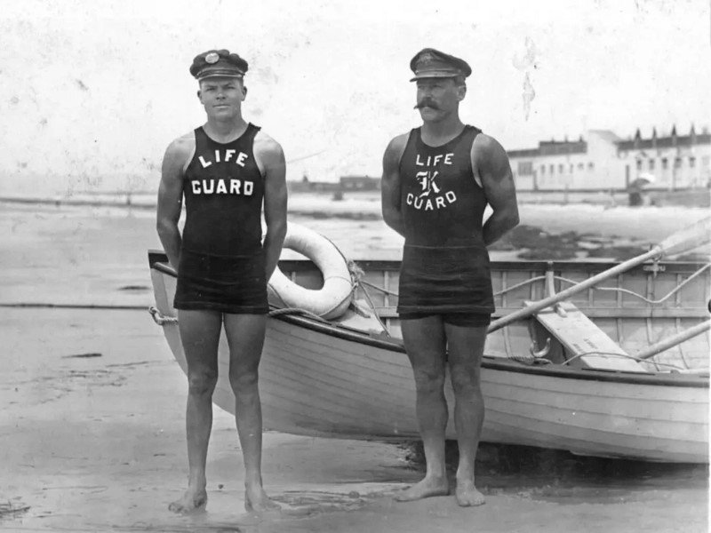 In the late 1800s and early 1900s, lifeguards first appeared in the United States.