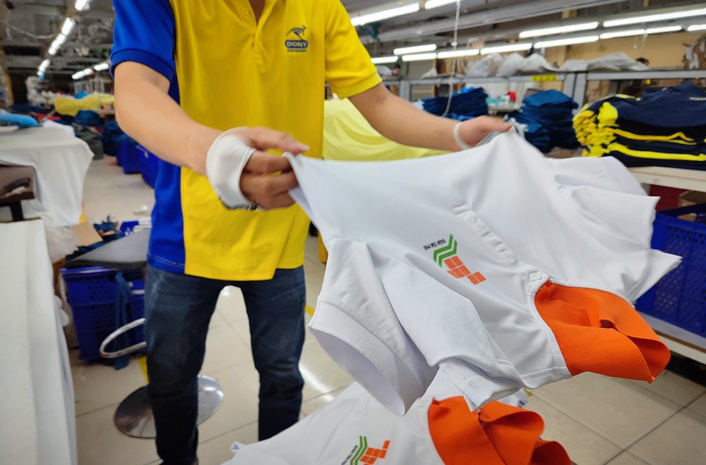 - Manufacturing Special Uniform Set For The 20th Anniversary Establishment & Development Of Tan Phu District