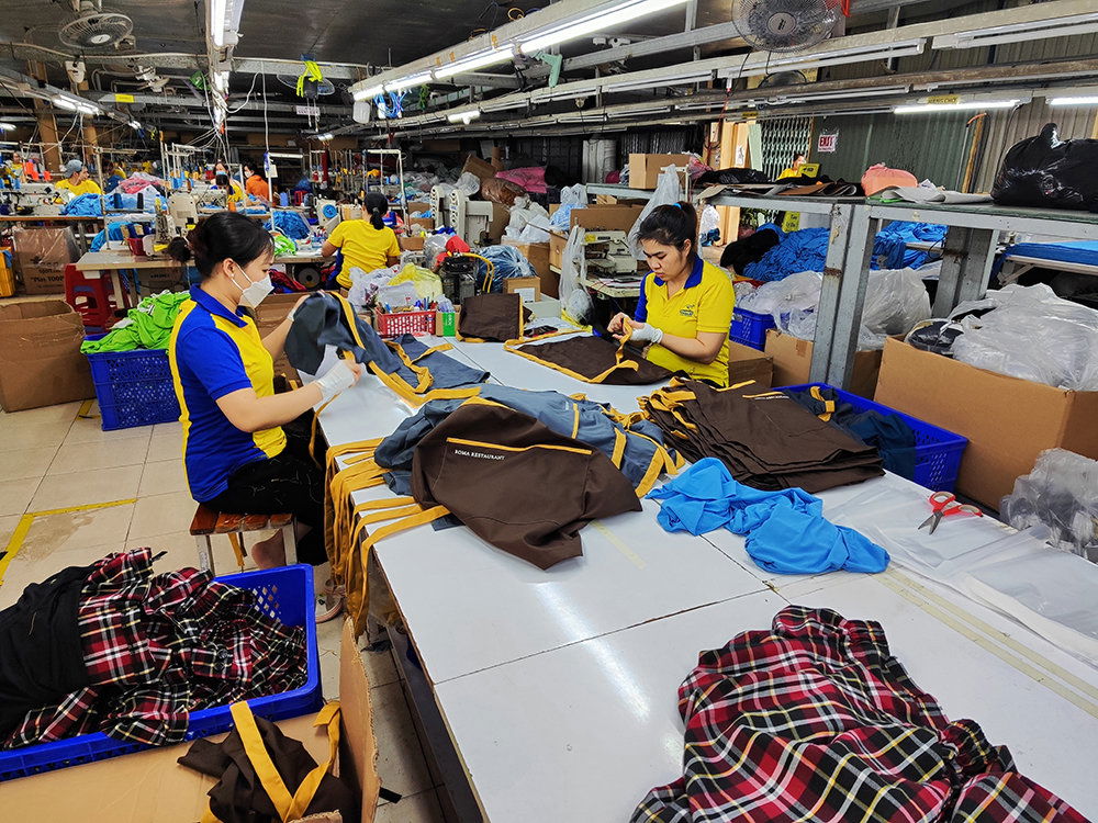 - Manufacturing Special Uniform Set For Hotel Restaurant Chains On Phu Quoc Island